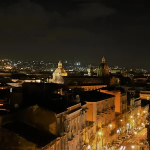 And Trinacria View , Catane Italie
