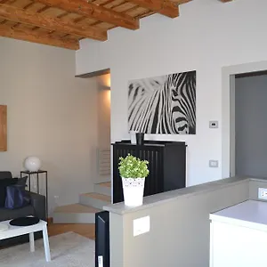Porta 22 Charme&relax Apartment