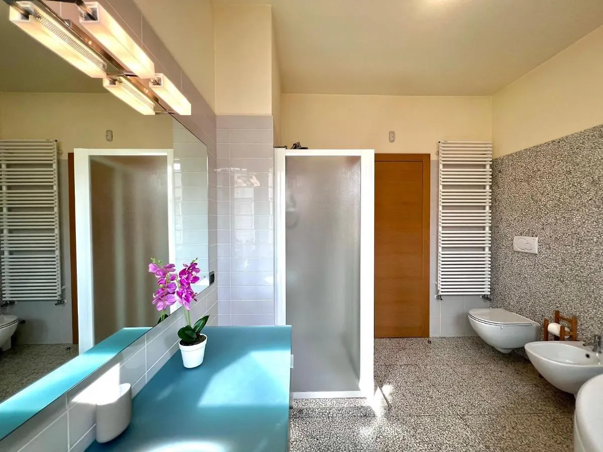 Bergamoinhouse Airport Hotell Pensionat Bergamo