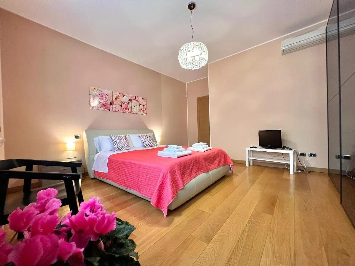 Hotel Bergamoinhouse 0*, Bergame Italie