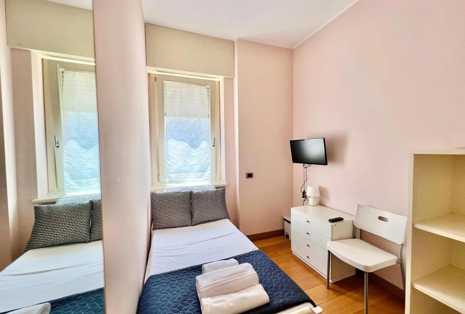 Bergamoinhouse Airport Hotell Pensionat Bergamo